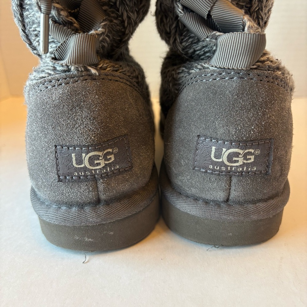 Ugg Australia Gray Cable Knit Lace Boots, Women’s size 7 - Picture 4 of 11